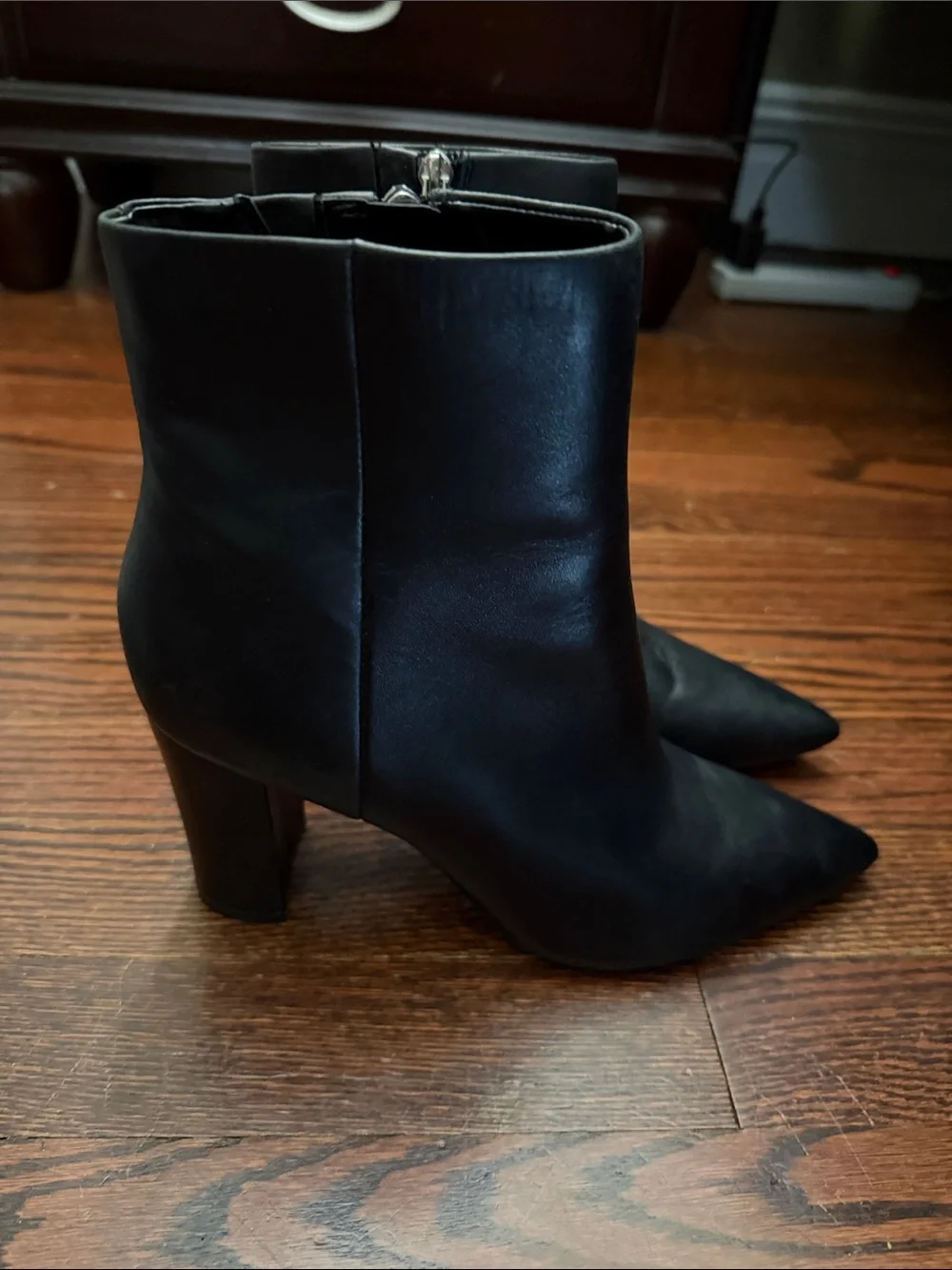Marc Fisher chic pointed